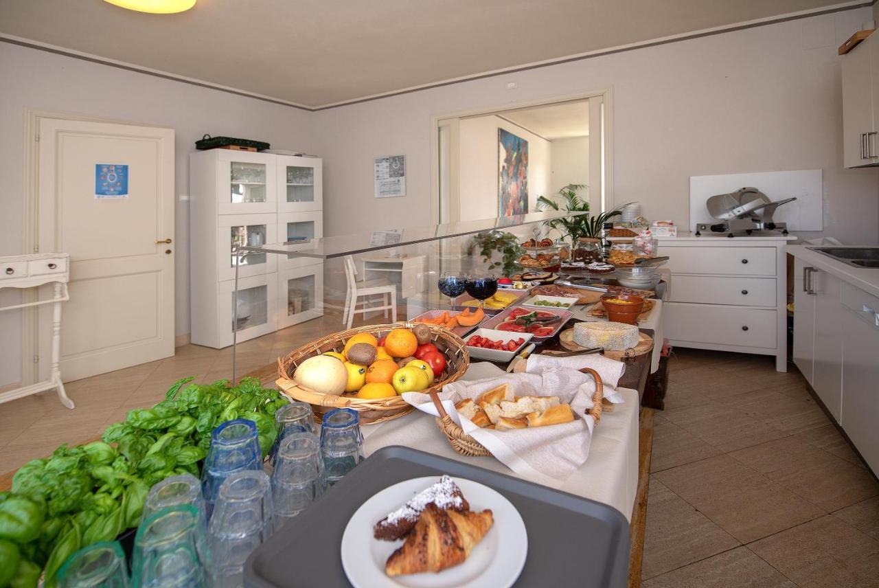 بيتراسانتا Relais Villa Isabel المظهر الخارجي الصورة