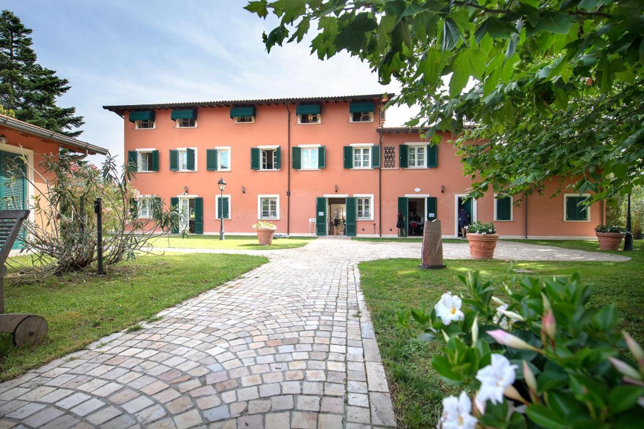بيتراسانتا Relais Villa Isabel المظهر الخارجي الصورة