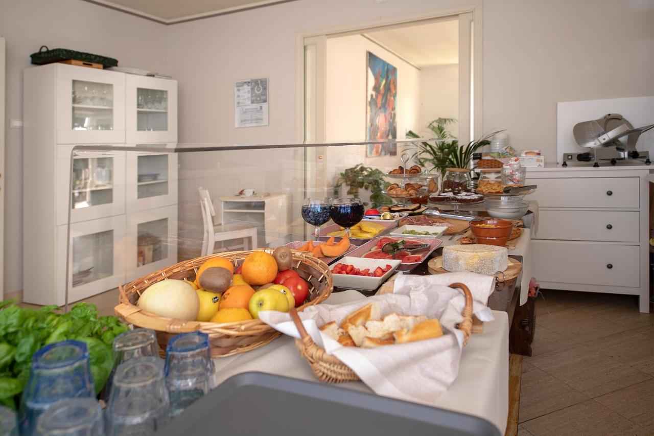 بيتراسانتا Relais Villa Isabel المظهر الخارجي الصورة